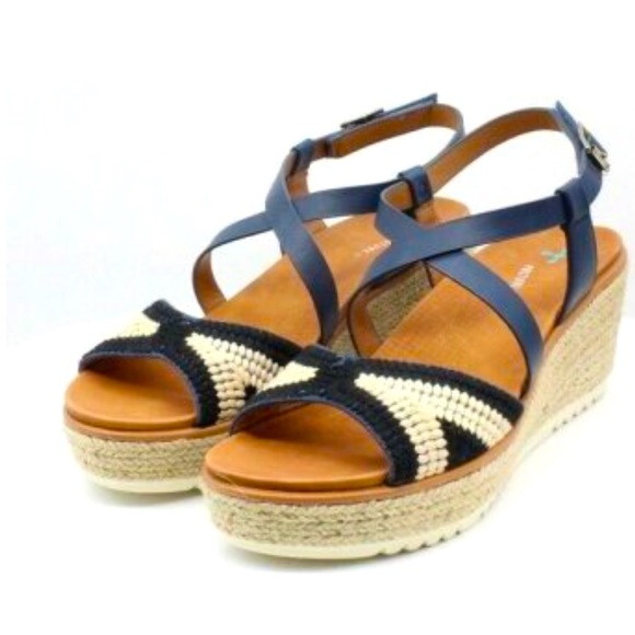 BareTraps Shoes - Baretraps Ethel Platform Wedge Sandal